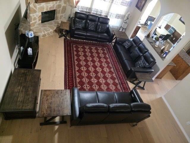 4831 King Harbor Ct - Photo 5 of 15