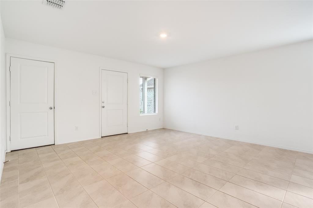 14124 Calderwood St - Photo 5 of 25