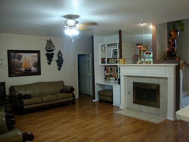 1706 Creekway Dr - Photo 4 of 12