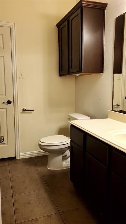 3015 Tudor Ln - Photo 5 of 15