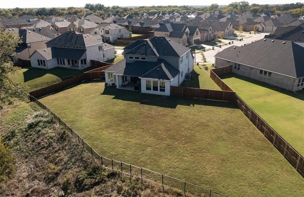 2301 Allston Dr - Photo 2 of 35