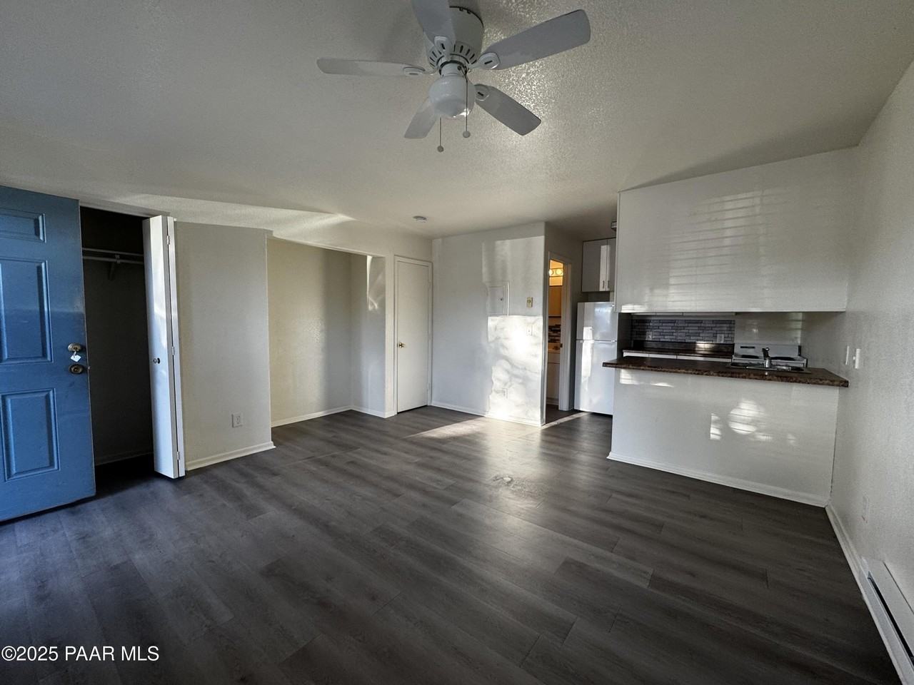 4873 North Judy Court #B - Photo 4 of 6