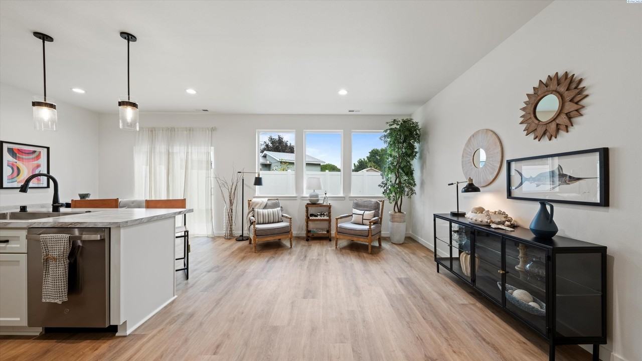 3569 W 6th Ave - Photo 4 of 13