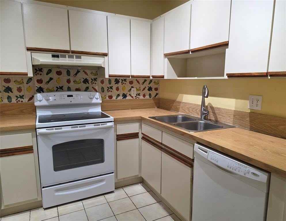 817 Se 12th Ct #1 - Photo 4 of 19