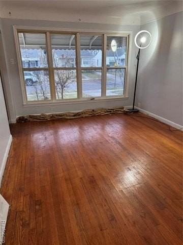 5723 Greenview Ave - Photo 3 of 24