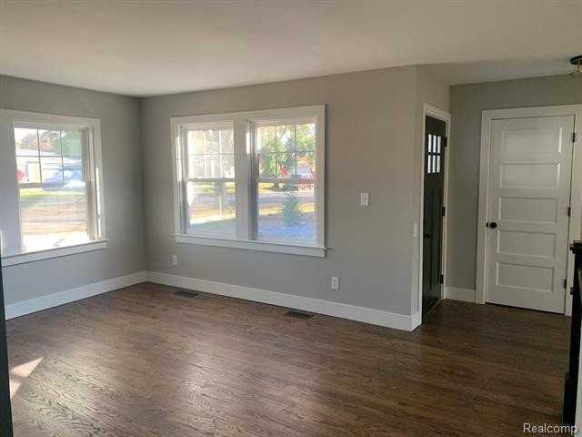 14103 Blue Skies St - Photo 2 of 17