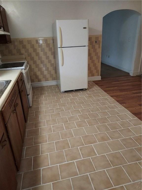 140 Greenbrier Ave - Photo 2 of 6