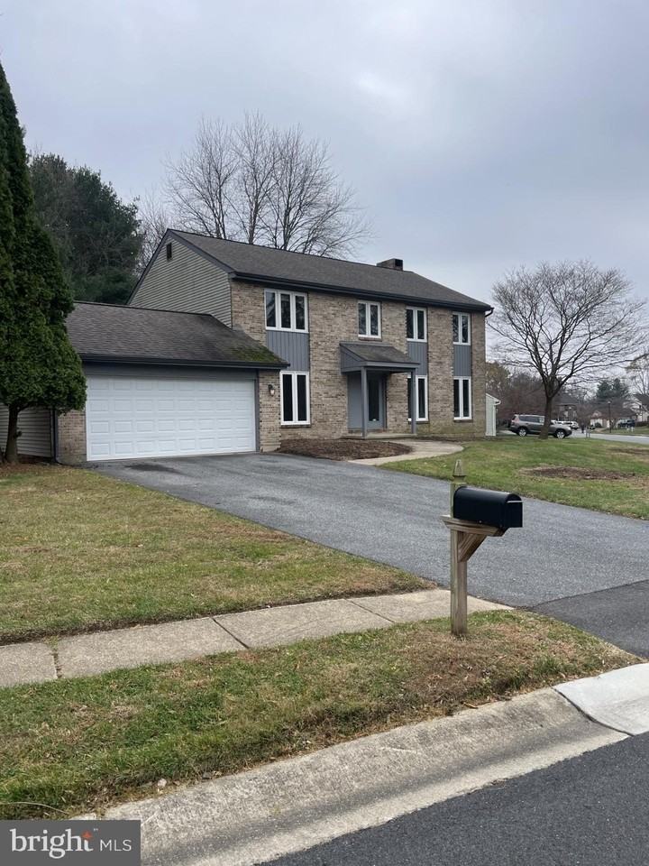 152 Bunting Drive - Photo 2 of 17