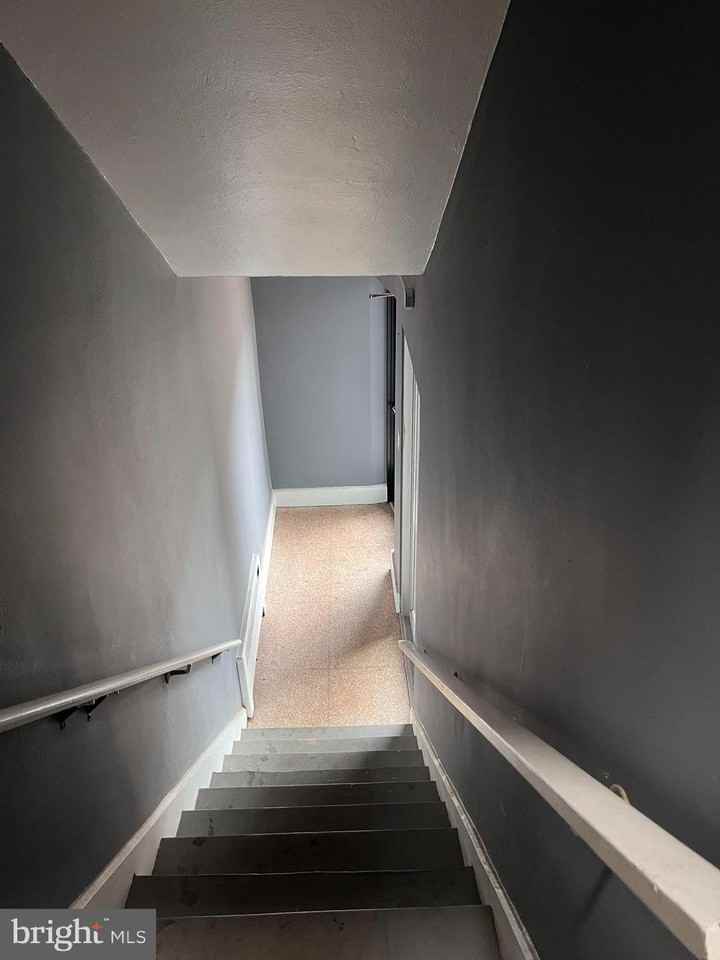 27 North Hanover Street - Photo 3 of 24