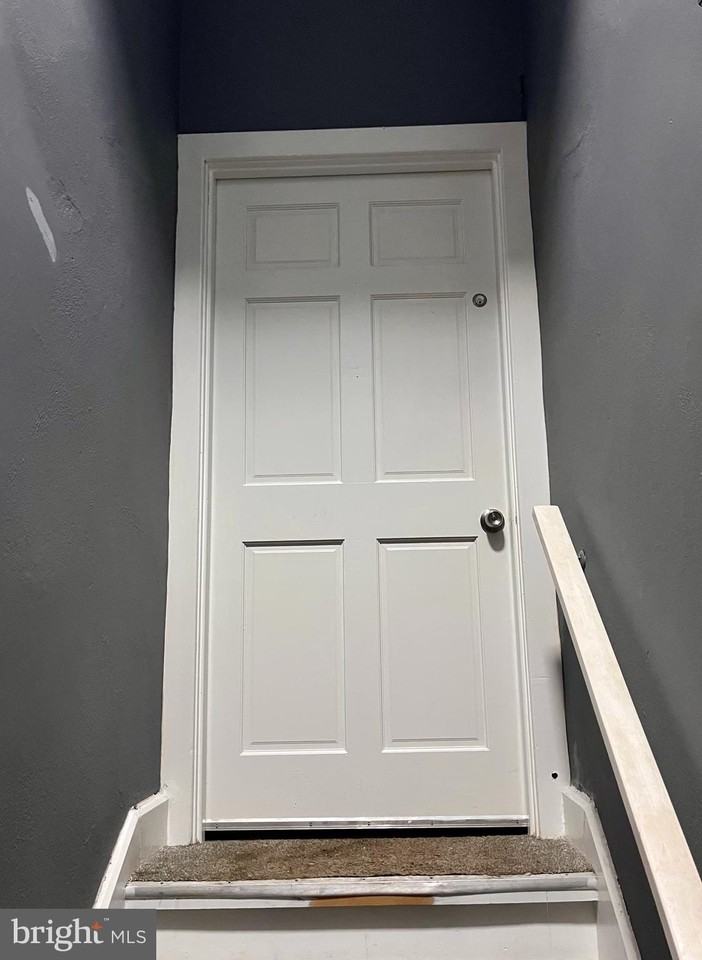 27 North Hanover Street - Photo 4 of 24