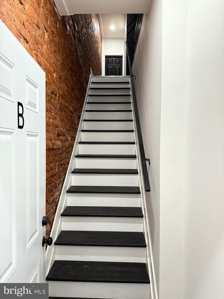 4539 North 18th Street - Photo 5 of 25