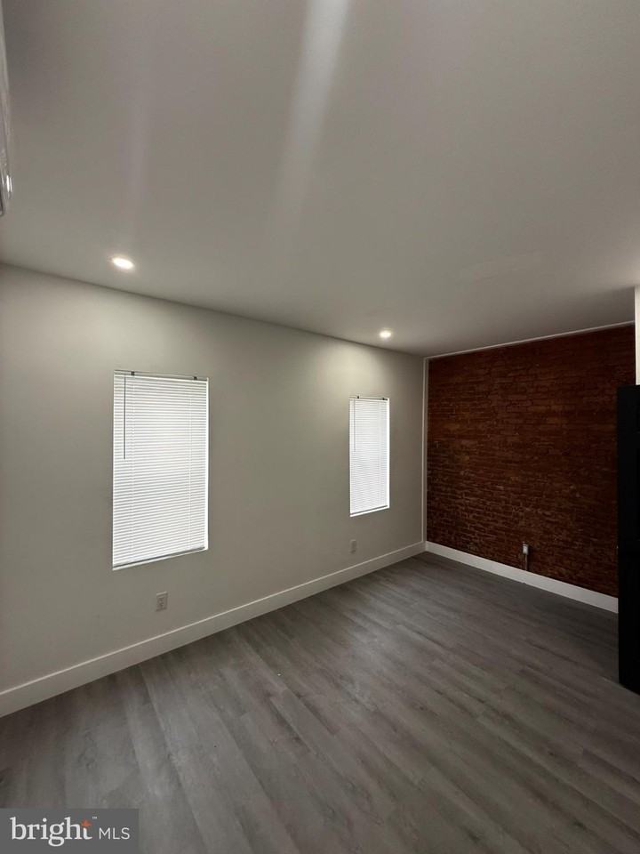 4539 North 18th Street - Photo 7 of 25