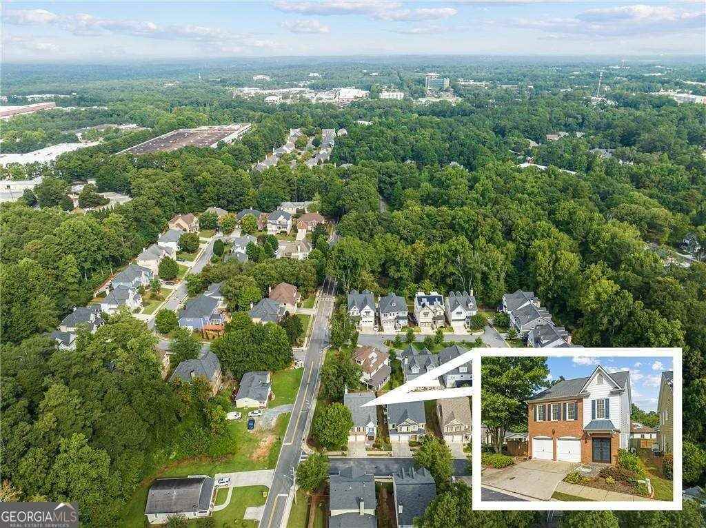 6065 Hunter Hall Court - Photo 2 of 27