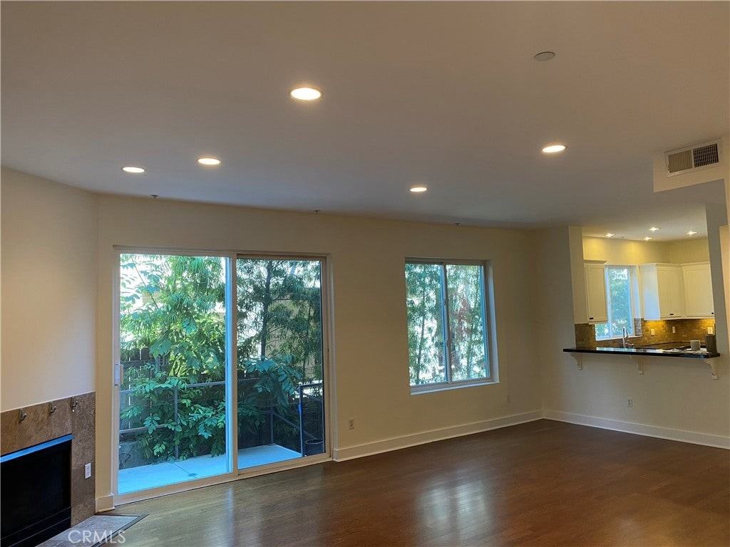 11851 Laurelwood Drive - Photo 7 of 43