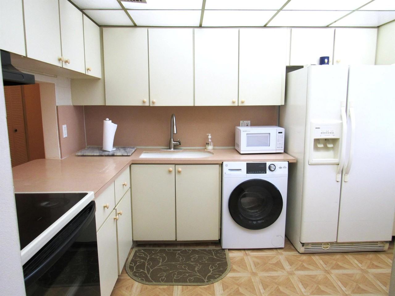 120 Lake Meryl Drive ##224 - Photo 3 of 19