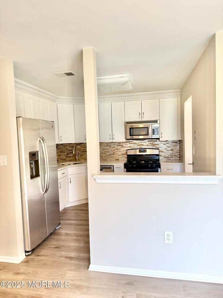 15 Interlaken Ct - Photo 3 of 15