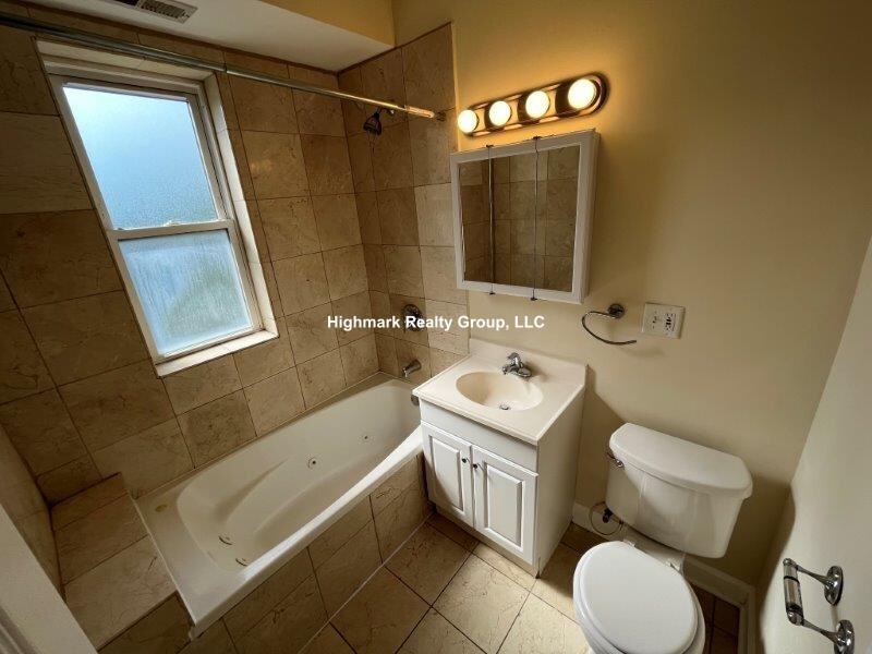 4606 North Monticello Avenue #3SA - Photo 6 of 9