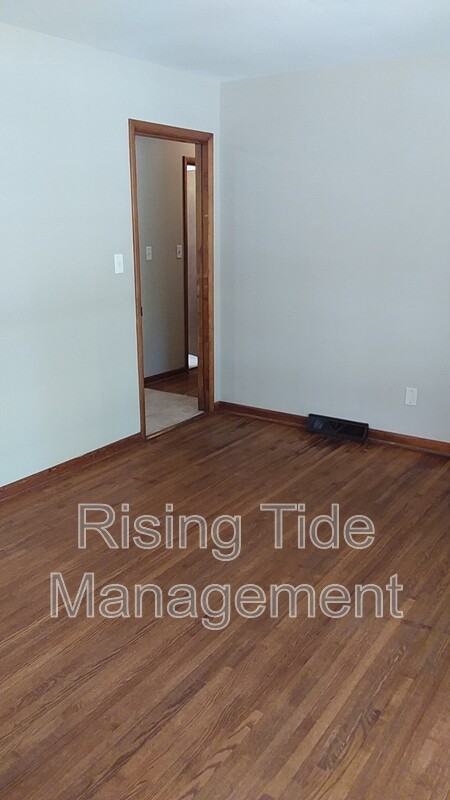 1601 2nd St Nw - Photo 4 of 14