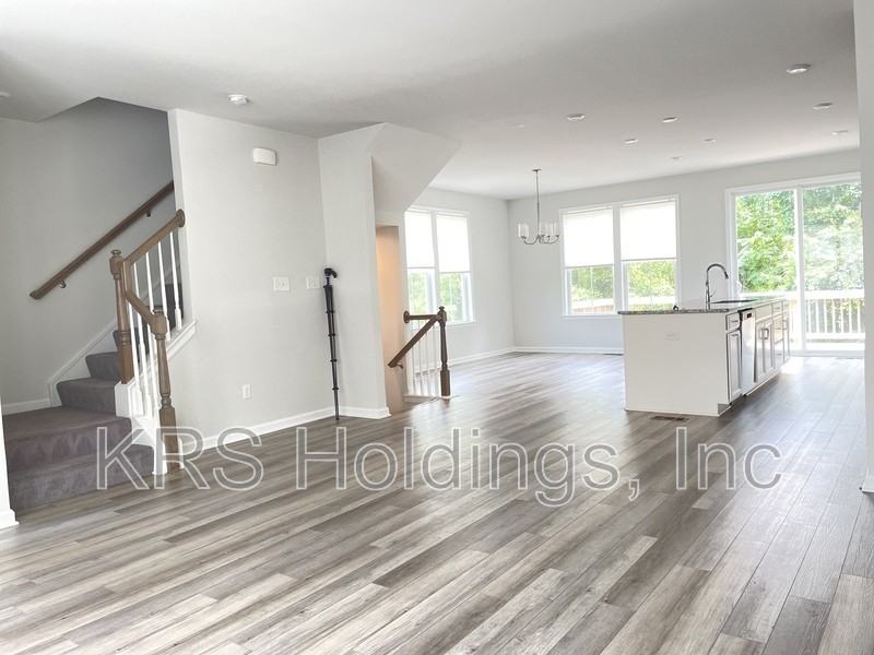 316 Bimini Ln - Photo 7 of 50