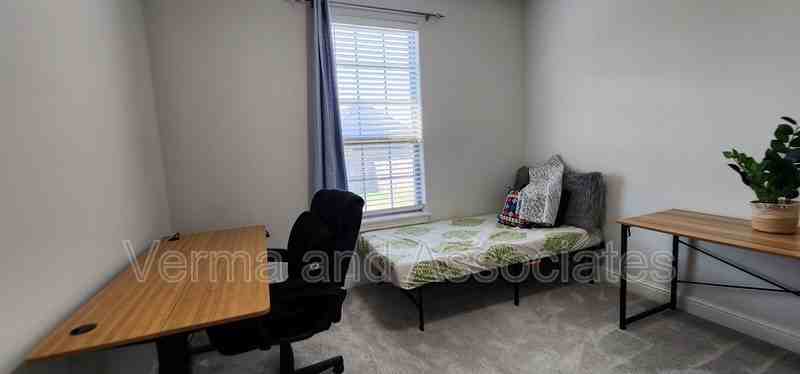 1001 Ashmore Landing Loop - Photo 3 of 29