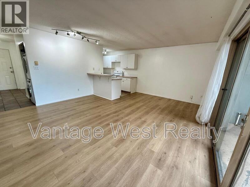 303-1761 Pandosy Street - Photo 2 of 19