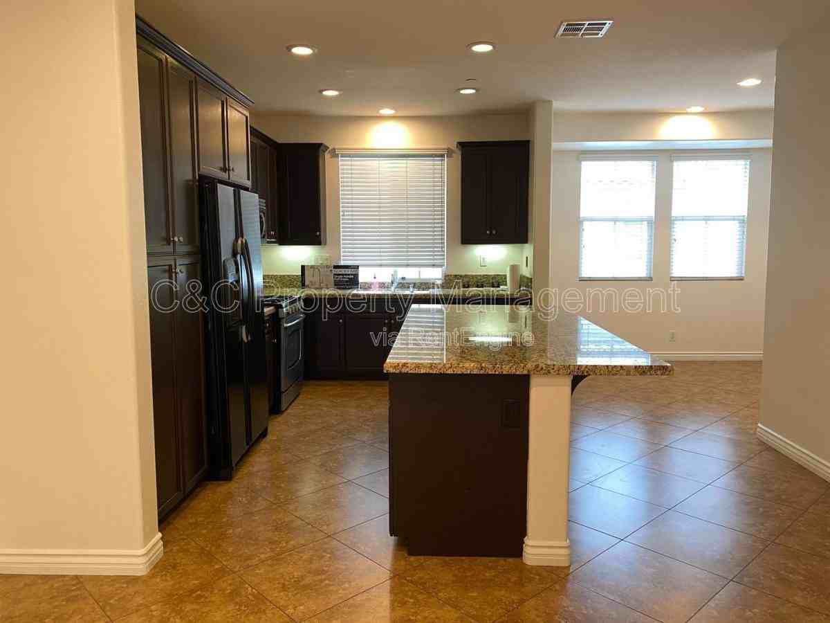 6268 Cristal Ln - Photo 3 of 10