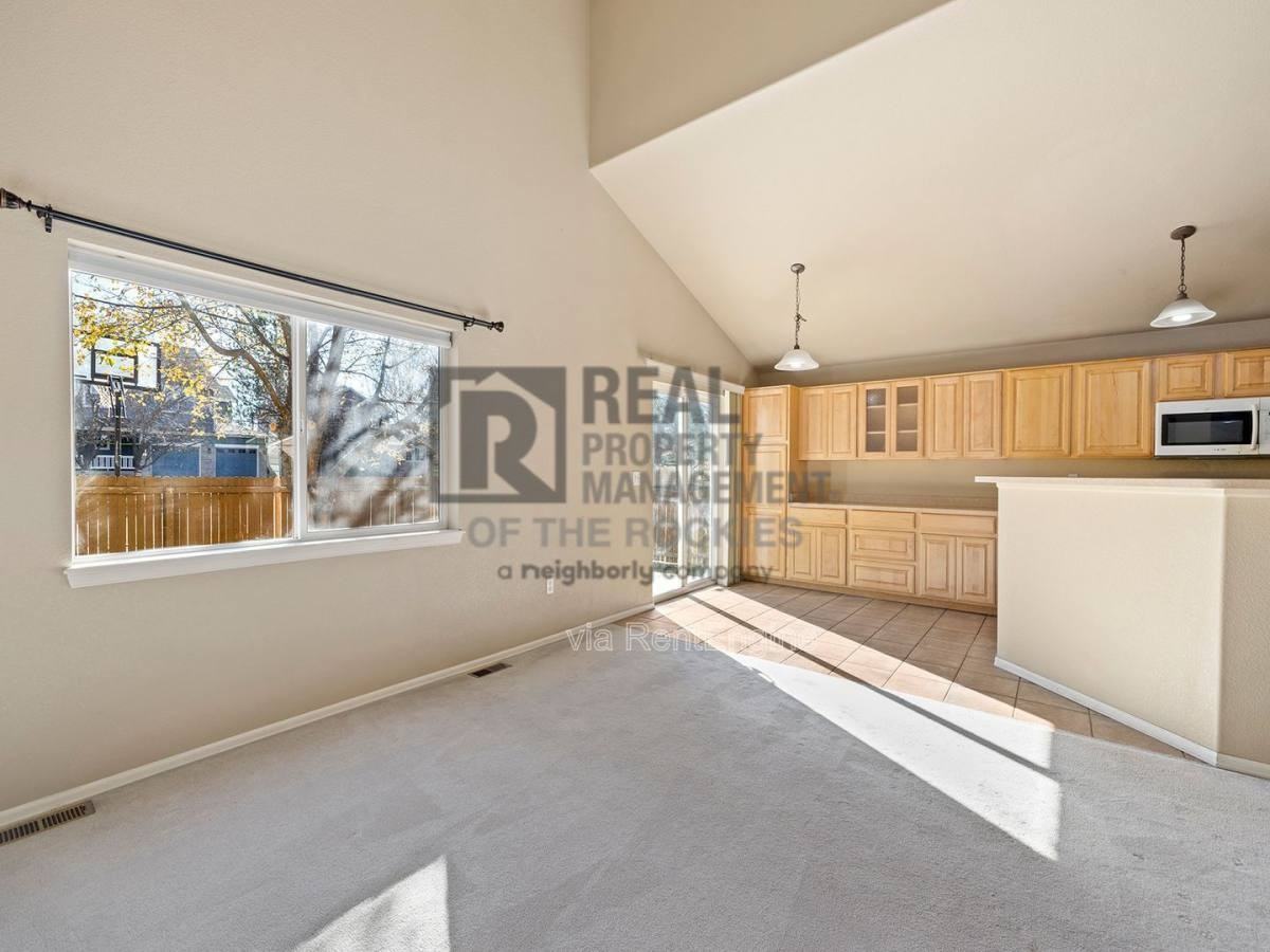 509 Jansen Drive - Photo 3 of 10