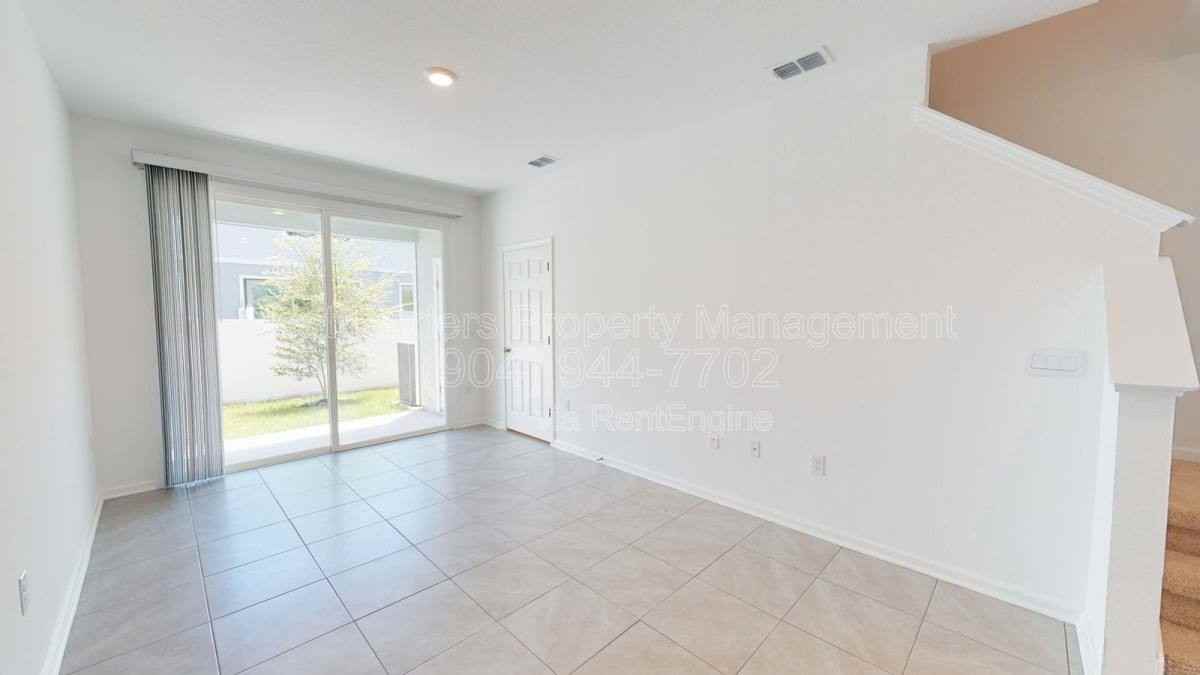 8358 Zenith Cir - Photo 7 of 10