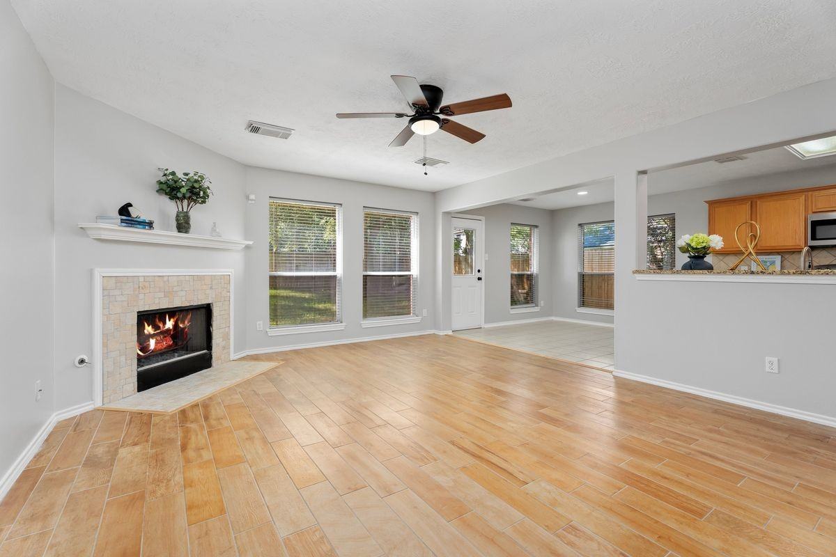 15318 Redbud Berry Way - Photo 3 of 7