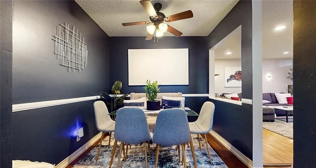 409 Burchett St - Photo 2 of 20