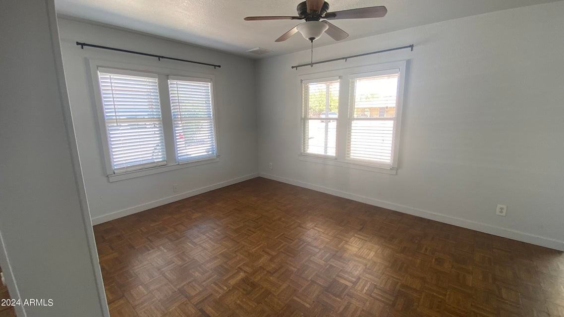 1714 N 17th Ave - Photo 6 of 23