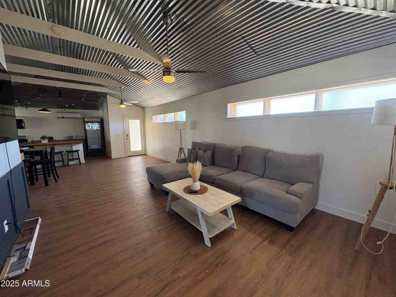 422 West Eva Street - Photo 7 of 50