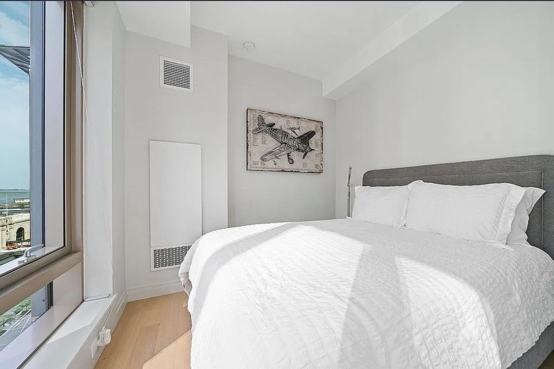 135 Seaport Blvd - Photo 2 of 9