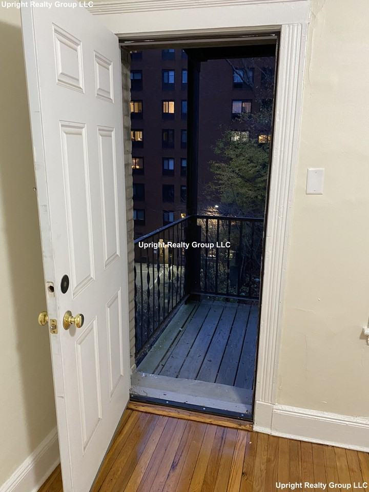 Commonwealth Avenue #4 - Photo 4 of 7