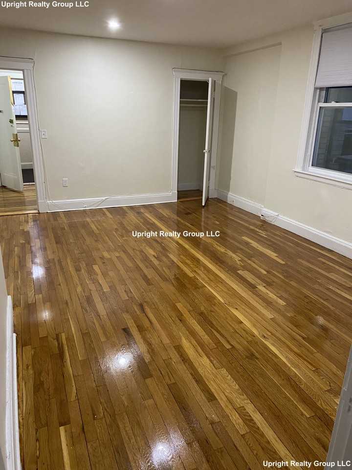 Commonwealth Avenue #4 - Photo 5 of 7