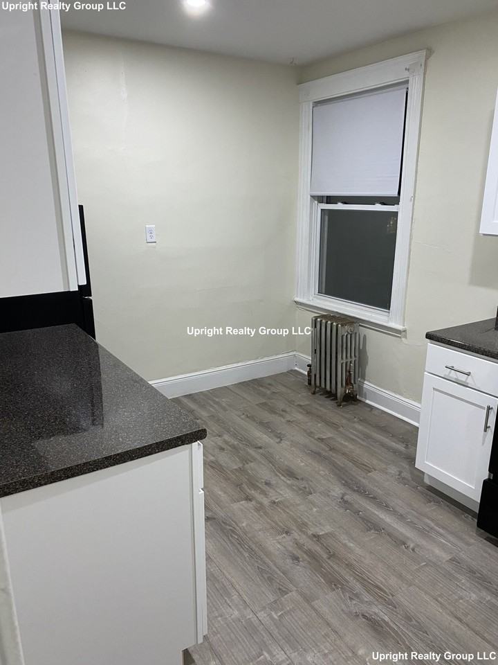 Commonwealth Avenue #4 - Photo 6 of 7