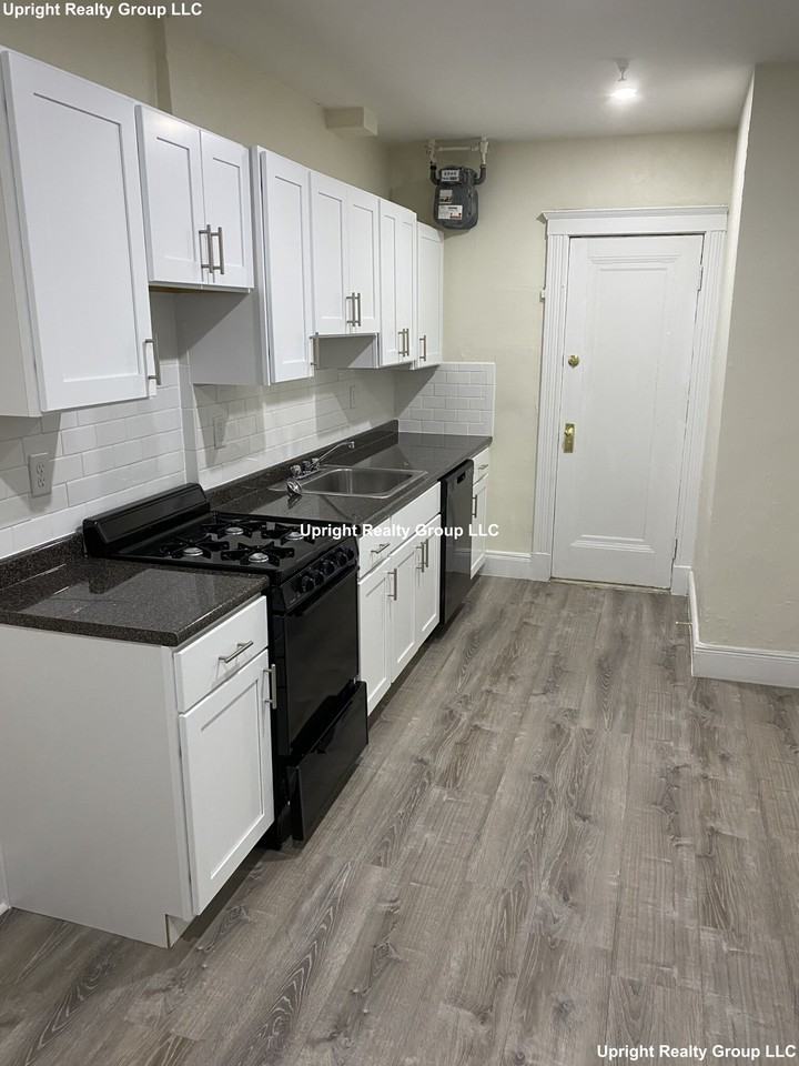 Commonwealth Avenue #4 - Photo 7 of 7