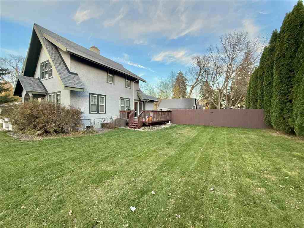 1201 6th St Sw - Photo 6 of 15