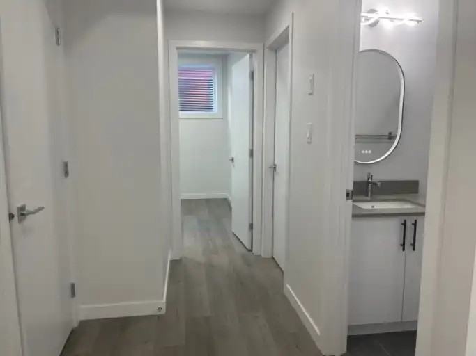 2234 Muckleplum Cres Sw - Photo 4 of 16