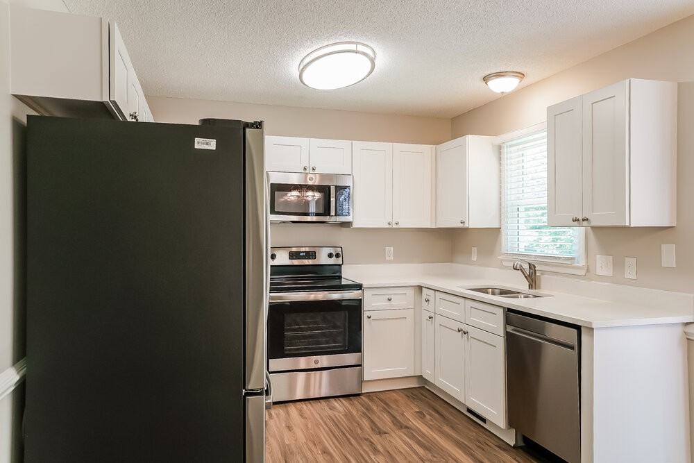 1024 Holly Pointe Dr - Photo 7 of 16