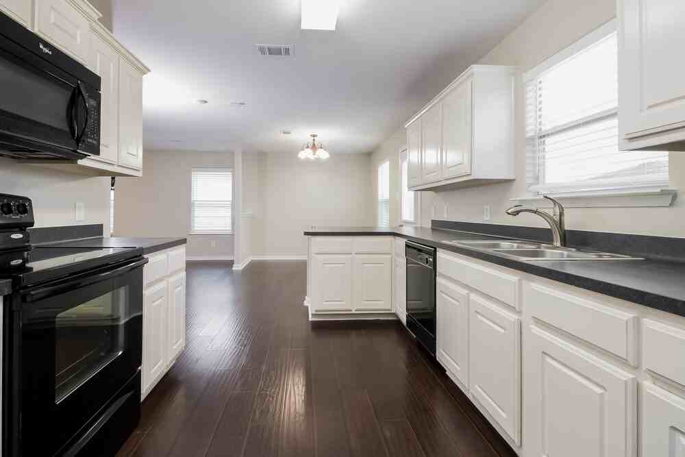 29043 Village Creek Loop - Photo 4 of 15