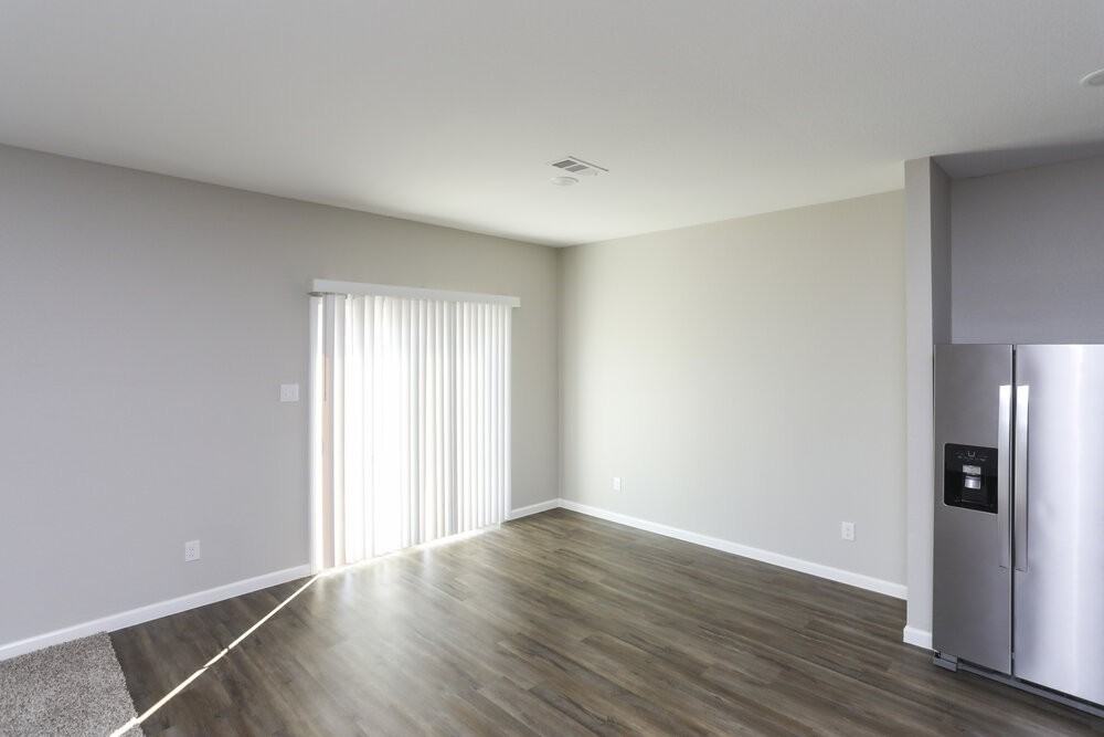 7015 London Fog Dr - Photo 2 of 15