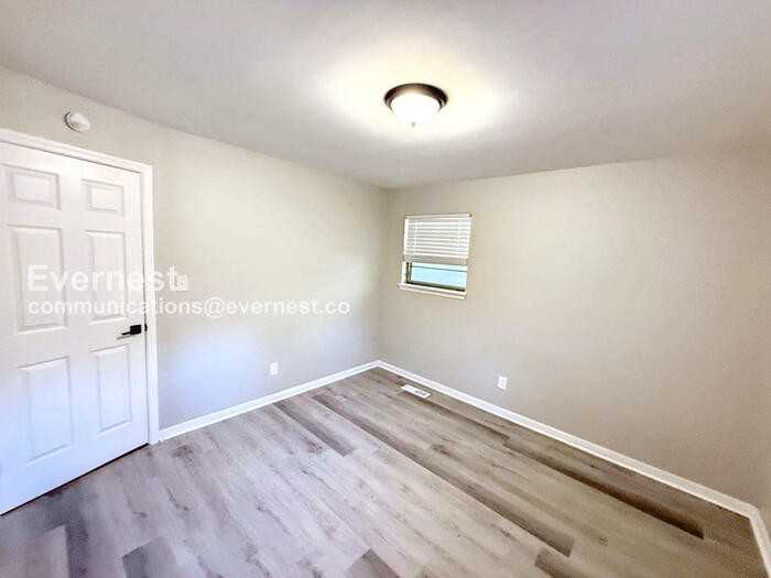 7423 2nd Ave S #7423 - Photo 4 of 23