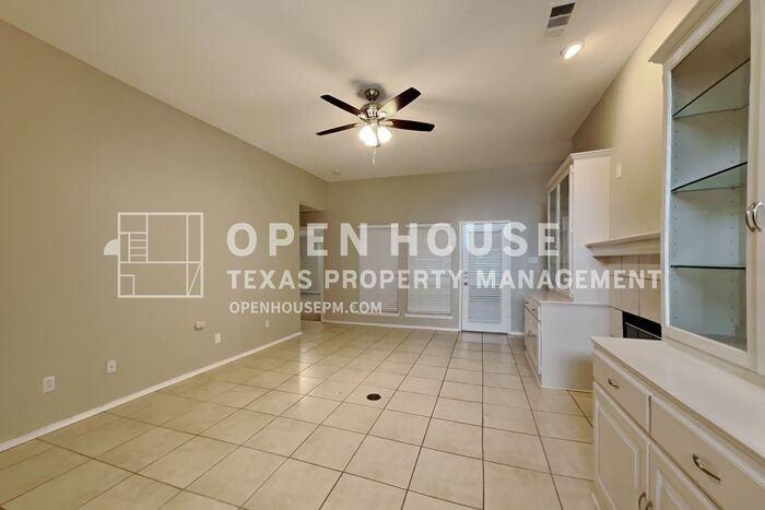 2820 Beverly Drive - Photo 4 of 20