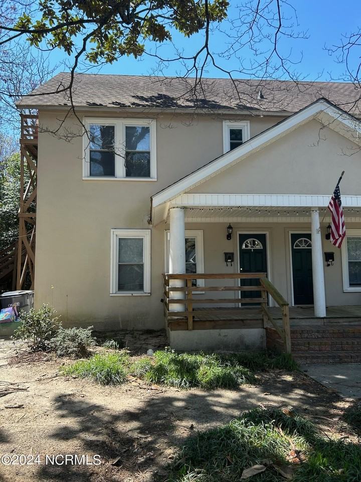 240 W New Hampshire Ave - Photo 2 of 38