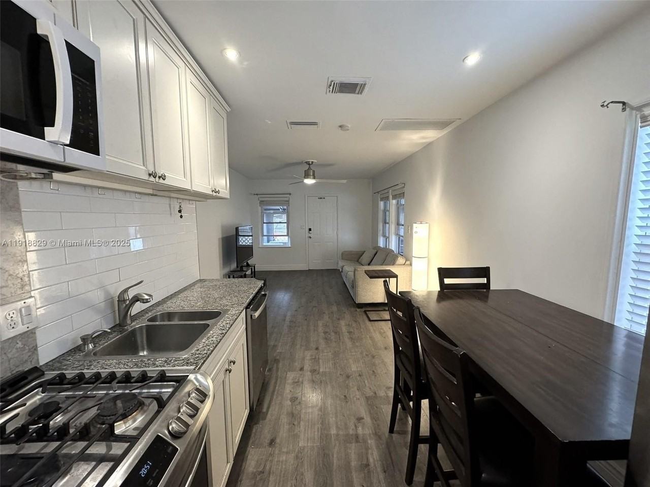 2309 Van Buren St - Photo 5 of 17