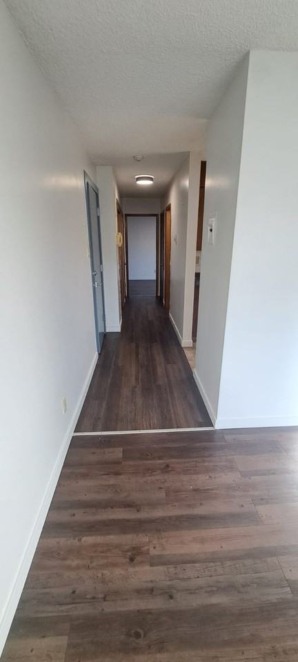 8303 - 8303 100 St #8 - Photo 2 of 9