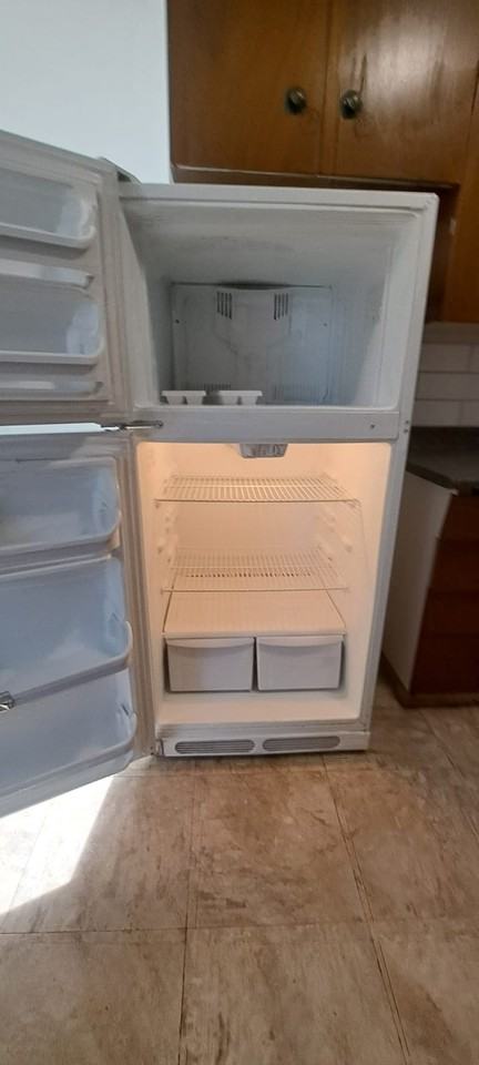 8303 - 8303 100 St #8 - Photo 6 of 9