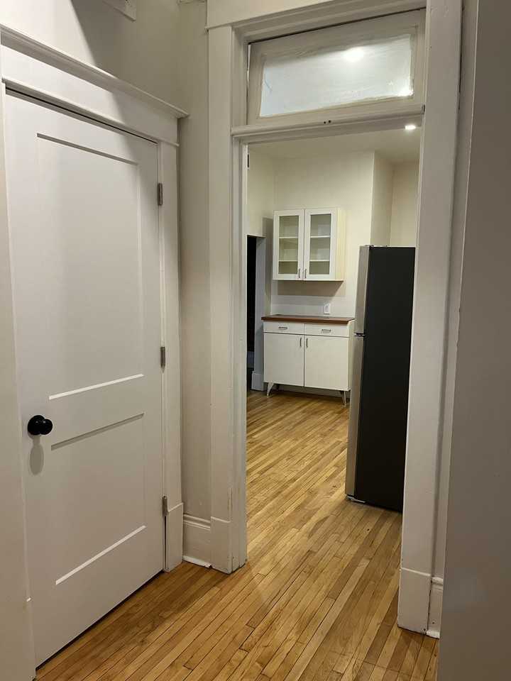 118 St Paul St - Photo 3 of 15