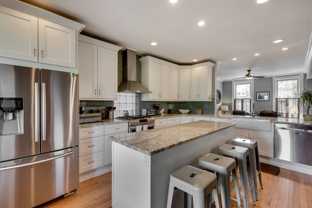 2125 North Winchester Avenue - Photo 1 of 1